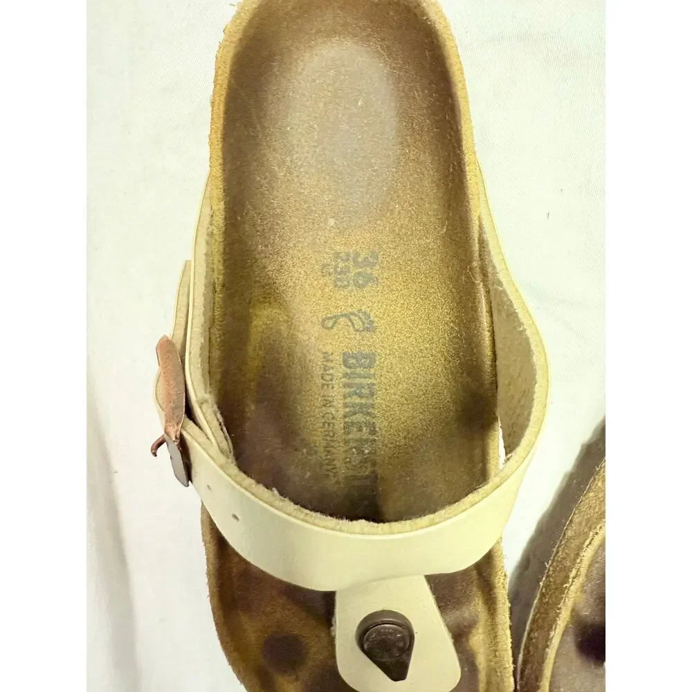 Birkenstock  thong sandals  women’s size 36/230LS 5/5.5 color beige have a flaw - Picture 13 of 13